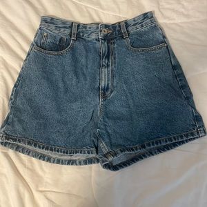 Mom fit Jean shorts- Worn once- Zara